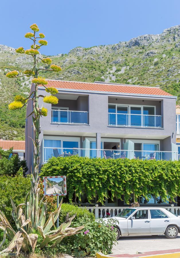 Boutique Flamingo B&B Mlini Exterior photo